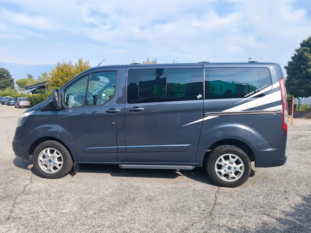 FORD CUSTOM 2,2 TDCI- 8 POSTI- TITANUIM