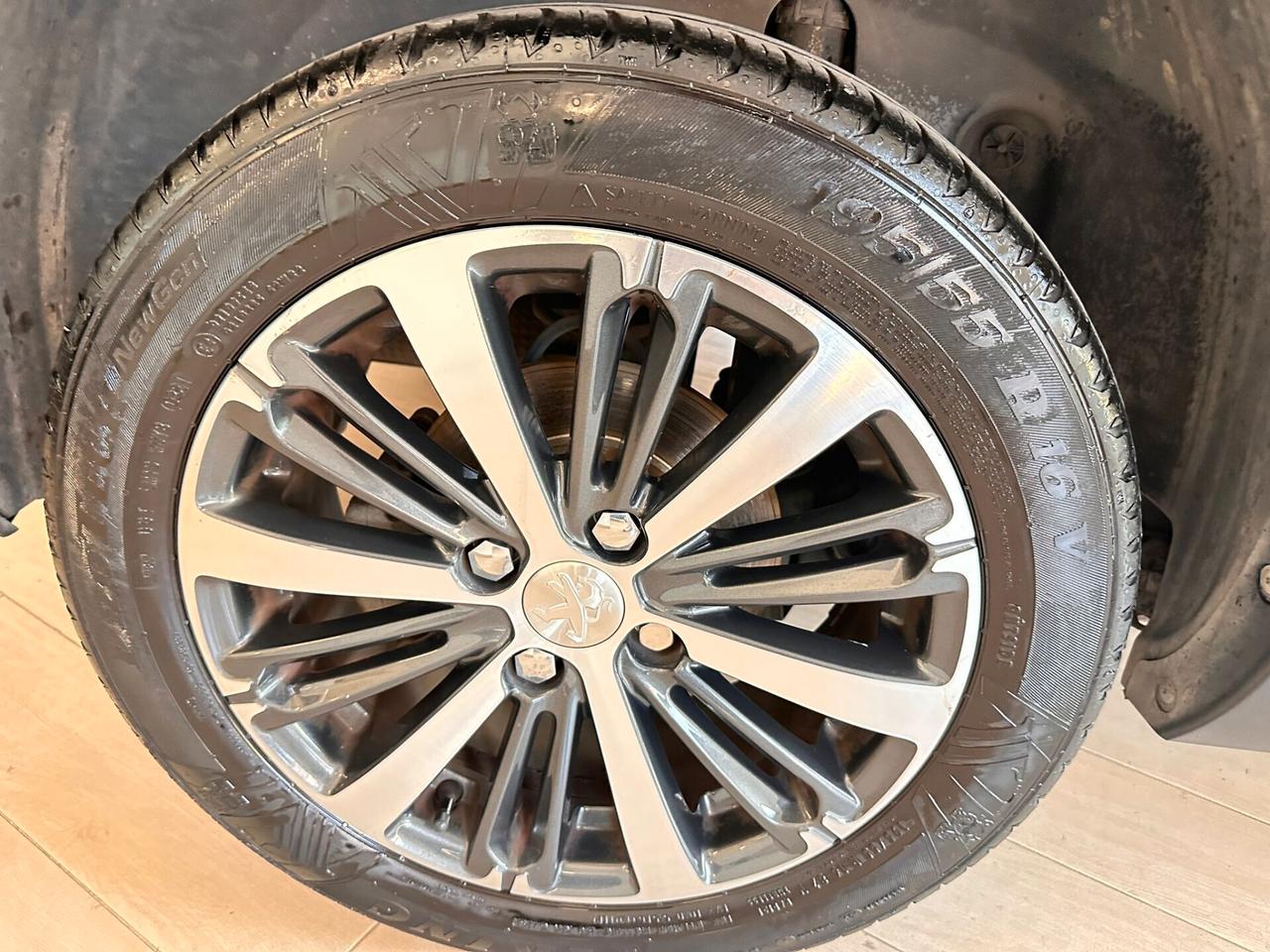 Peugeot 2008 PureTech 82 Allure