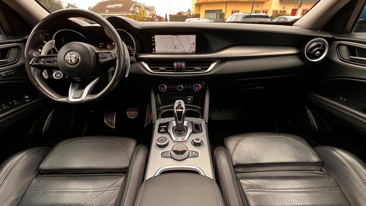 Alfa Romeo Stelvio 2.2 Turbodiesel 210 CV AT8 Q4 Veloce