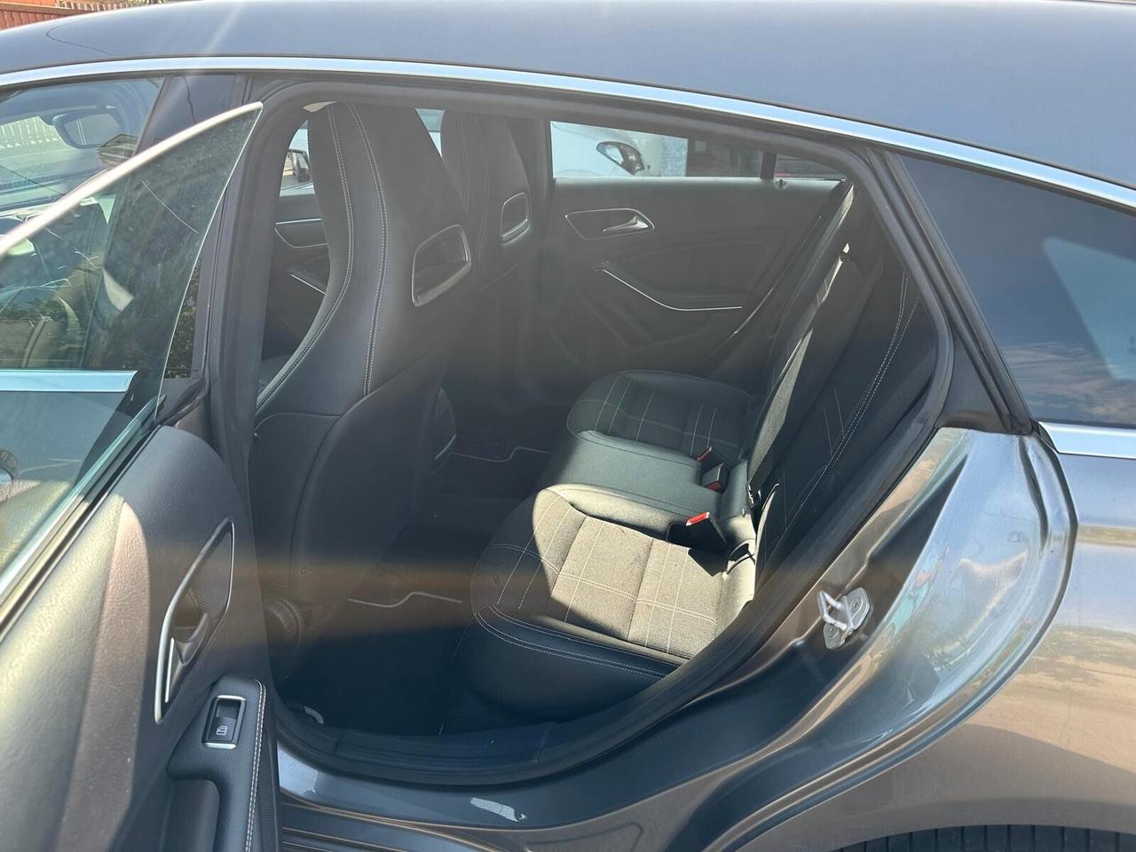 Mercedes-benz CLA 200 CLA 200 CDI Shooting Brake Executive