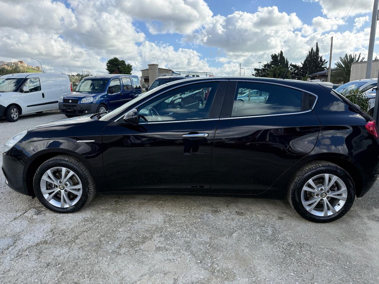 Alfa Romeo Giulietta 2.0 JTDm-2 140 CV Exclusive