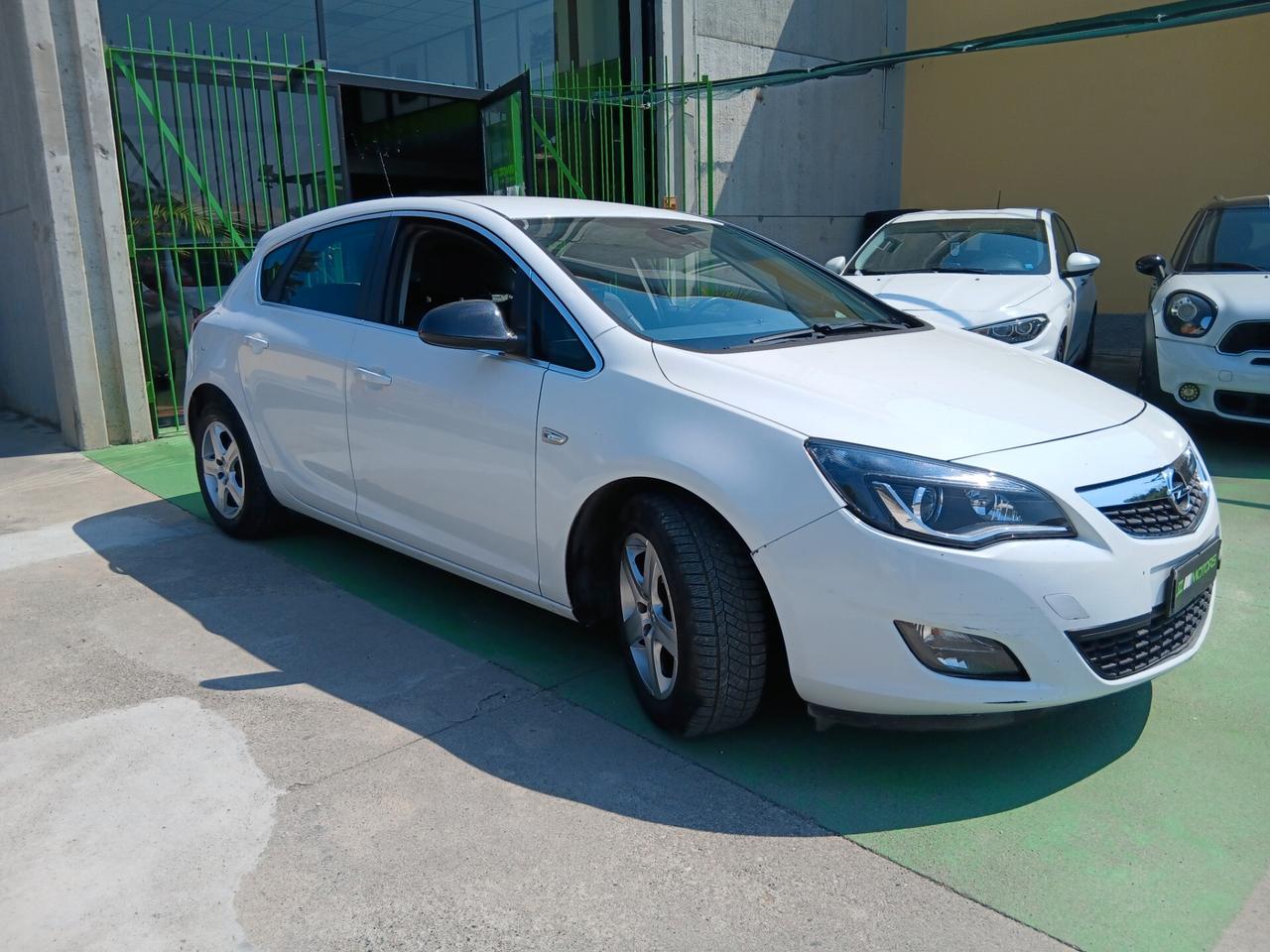Opel Astra 1.4 Turbo 140CV 5 porte Cosmo