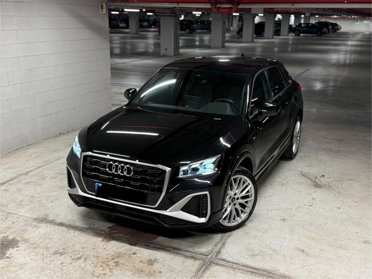 Audi Q2 35 TDI 150cv - S LINE - FULL LED - COCKPIT