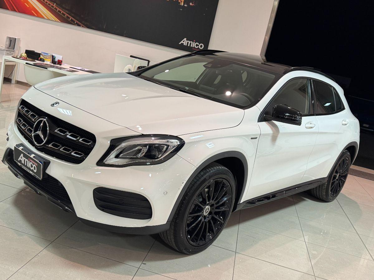 MERCEDES GLA 200 d Automatic Premium Edition Solo 67.000km Tetto