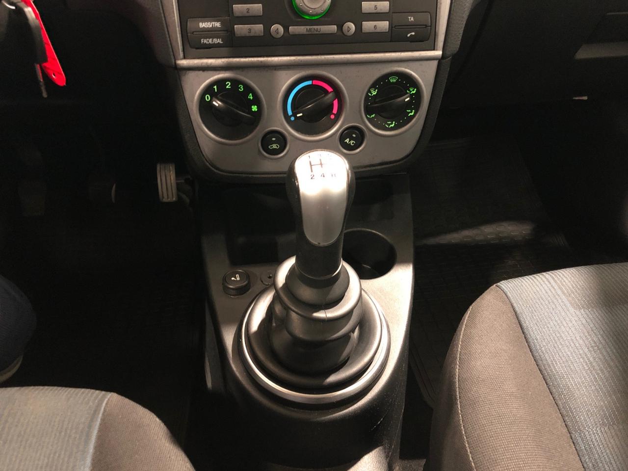 FORD Fiesta 3p 1.2 Ghia