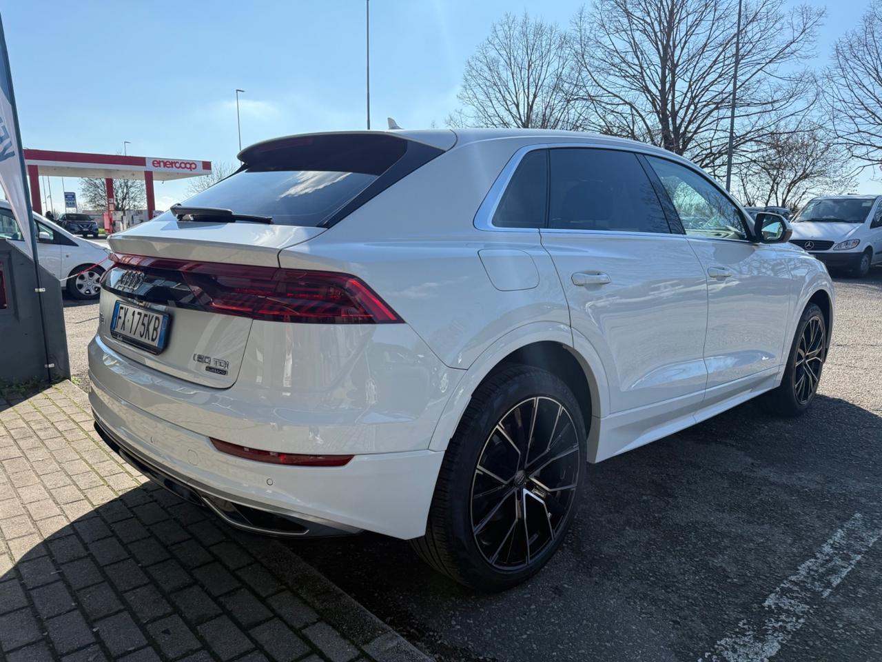 Audi Q8 50 TDI 286 CV quattro tiptronic Sport