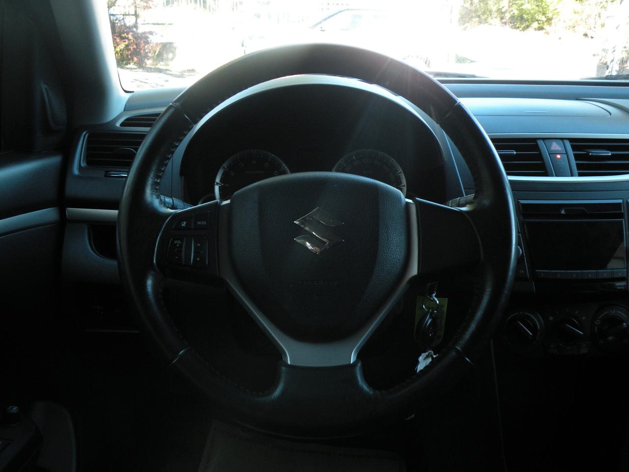 SUZUKI SWIFT 1.2 VVT 94CV 4WD Top 2011