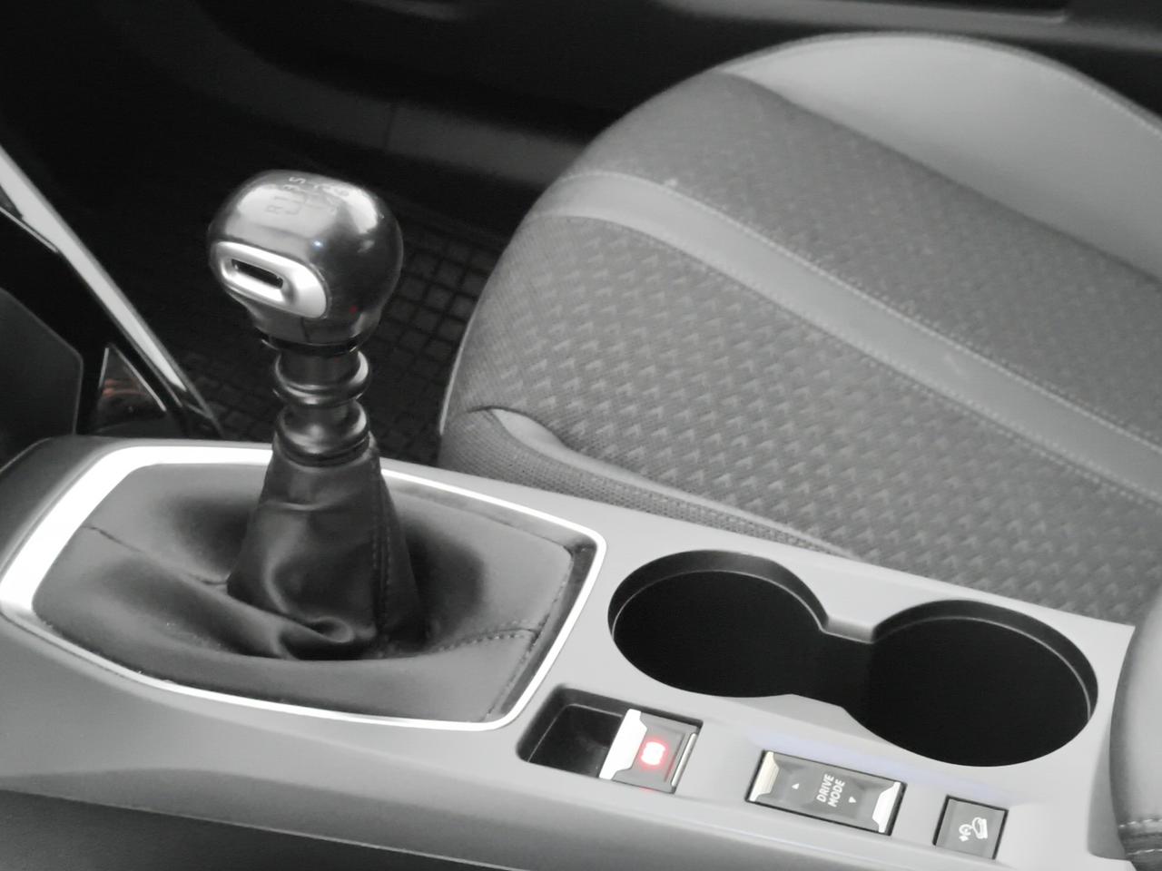 Peugeot 2008 1.2 puretech Allure 130cv