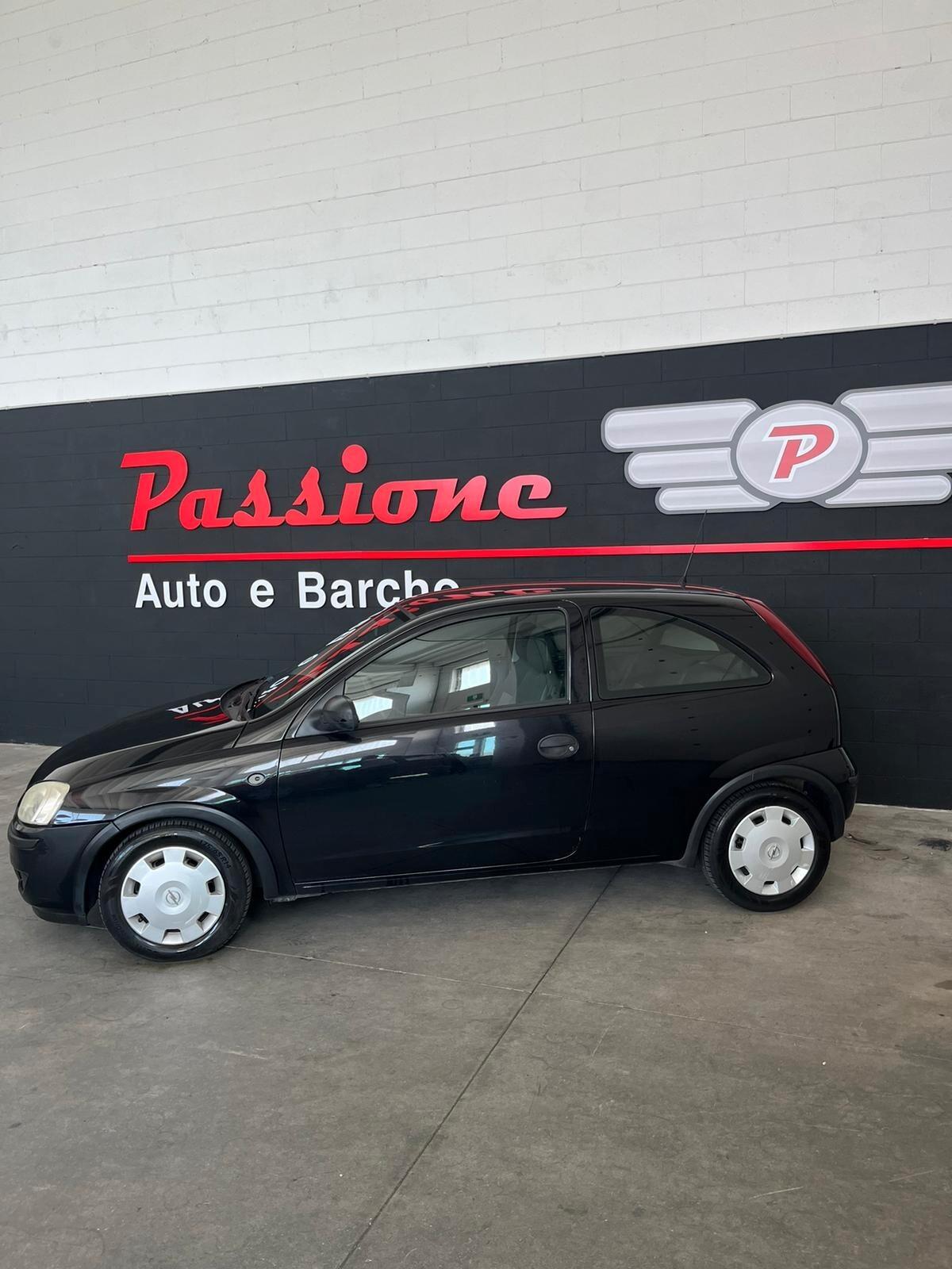 Opel Corsa 1.2i 16V cat 3 porte Silverline
