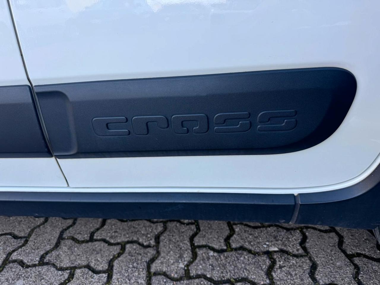 Fiat Panda 1.0 FireFly S&S Hybrid City Cross