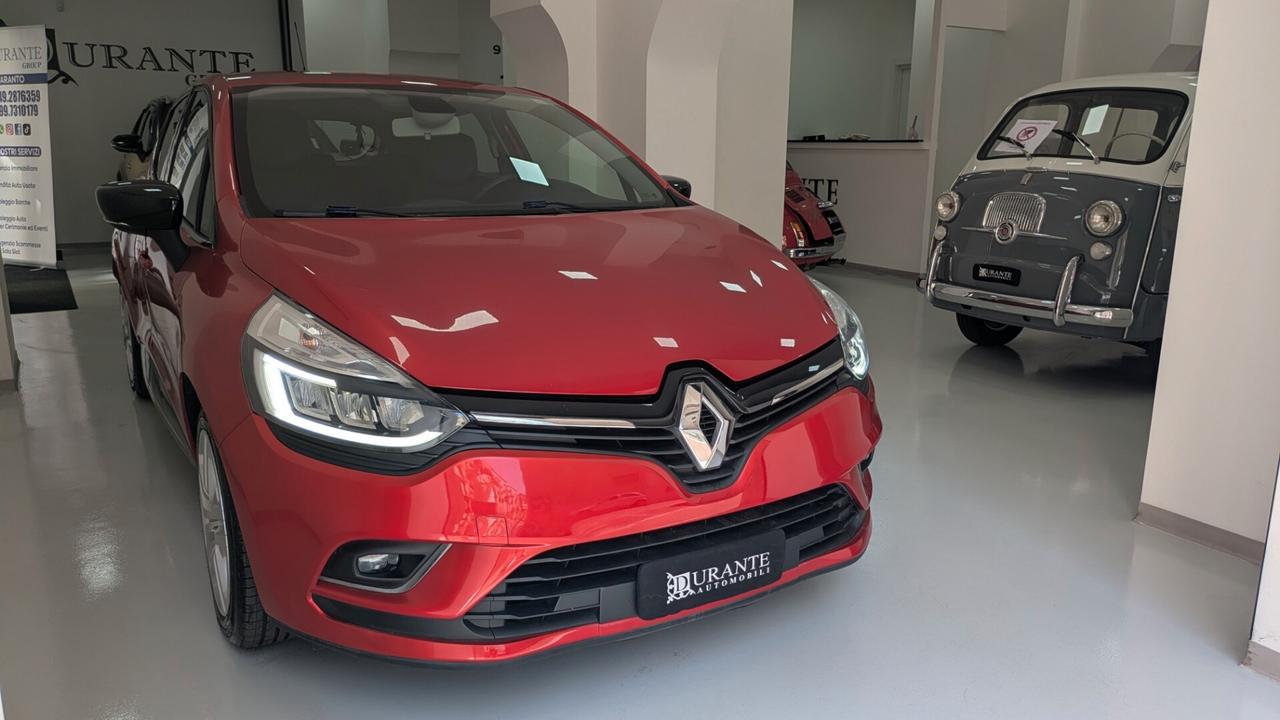 Renault Clio TCe 12V 90 CV 5 porte Moschino Life