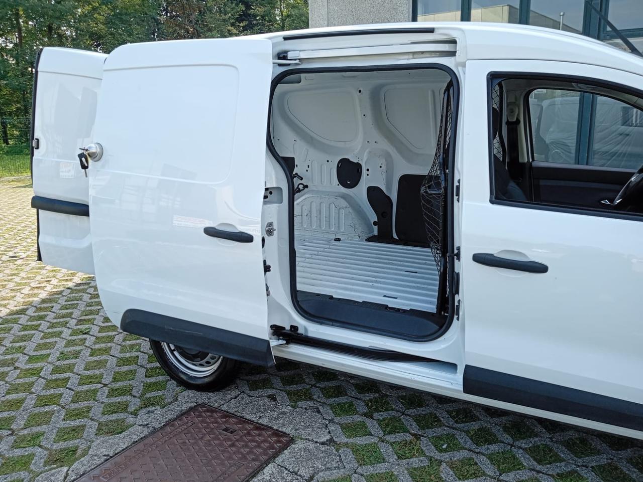 Renault Express 1.4 Blue dCi 95 Sensori*Aux*Usb