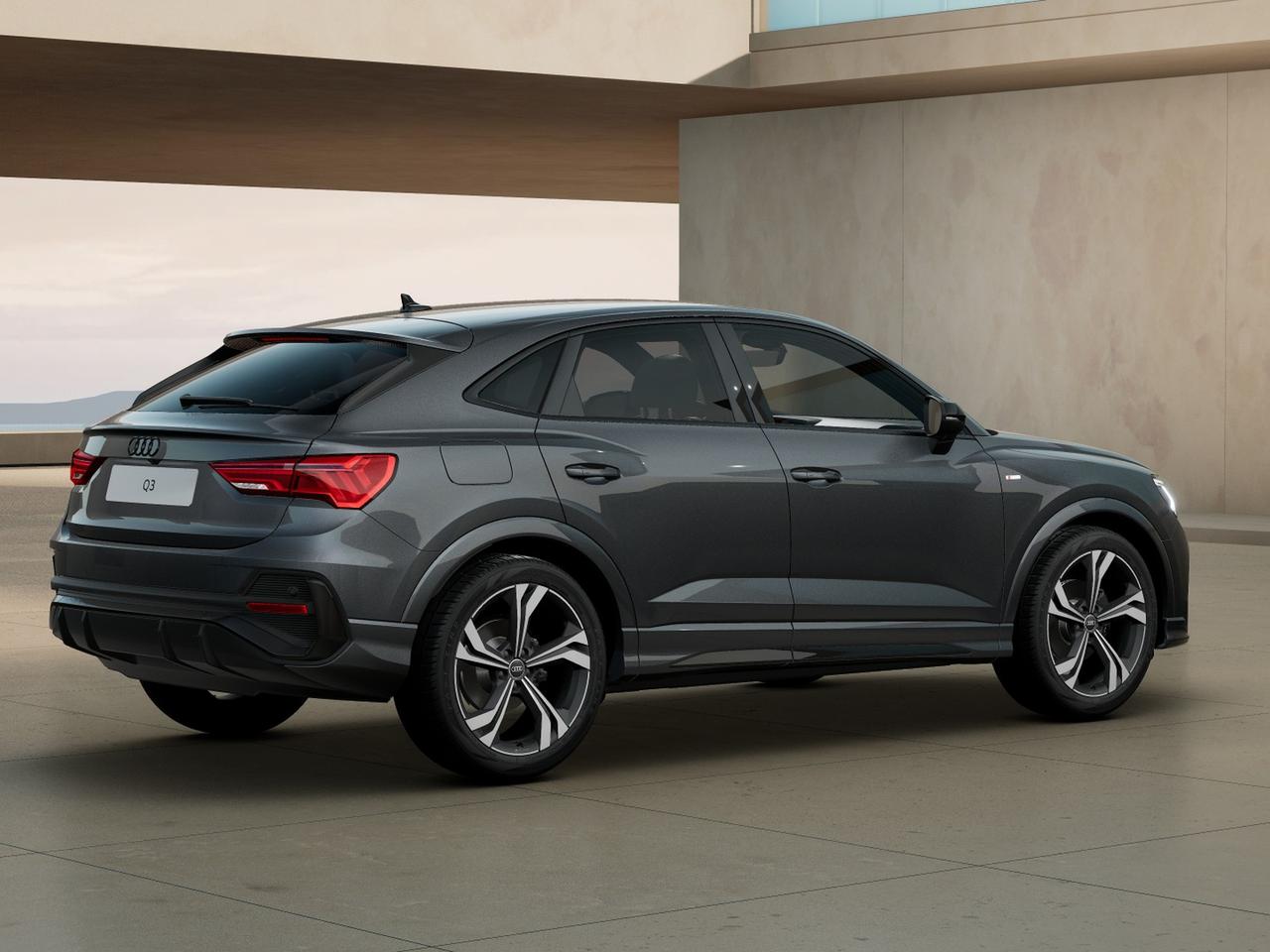 Audi Q3 sportback 35 2.0 tdi identity black s-tronic