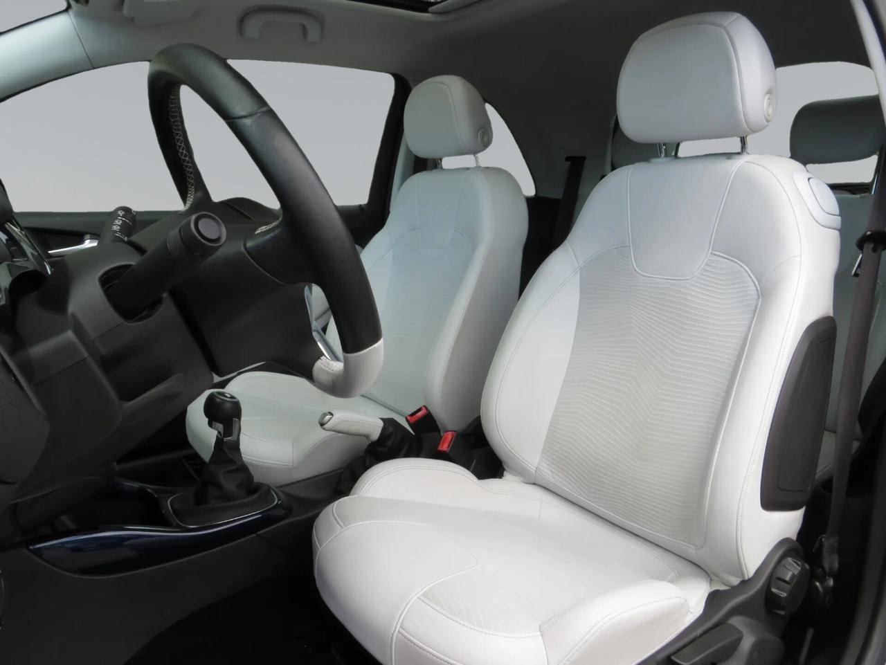 Opel Adam 1.4 Glam 87cv. 1proprietario. tetto panorama/cerchi17/clima automatico