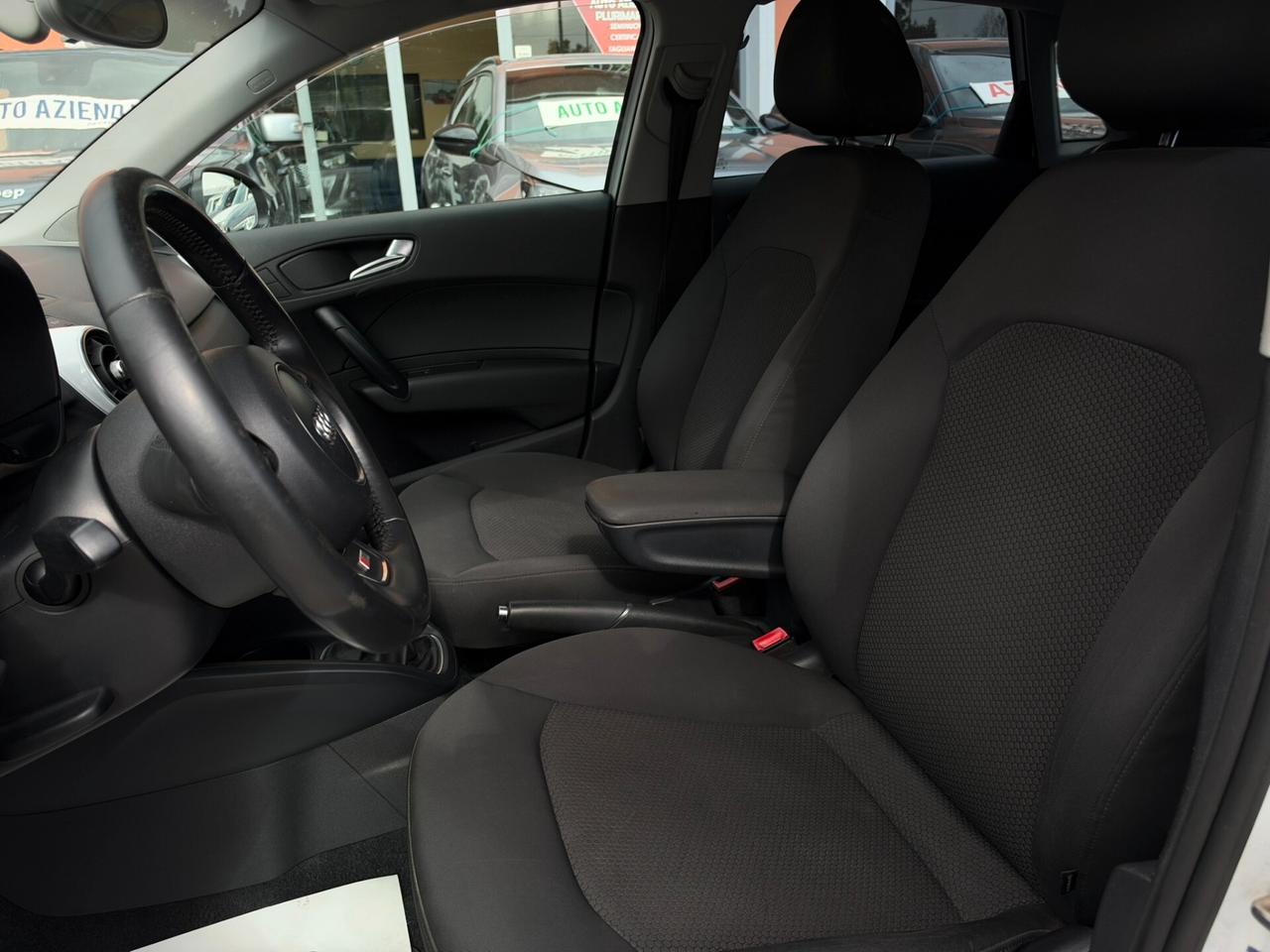 Audi A1 SportBack 1.6 TDi 90CV Admired - 2013