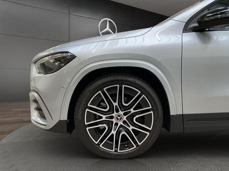 Mercedes-Benz GLA GLA 180 AMG Line Adv Plus CAMERA MBUX LED