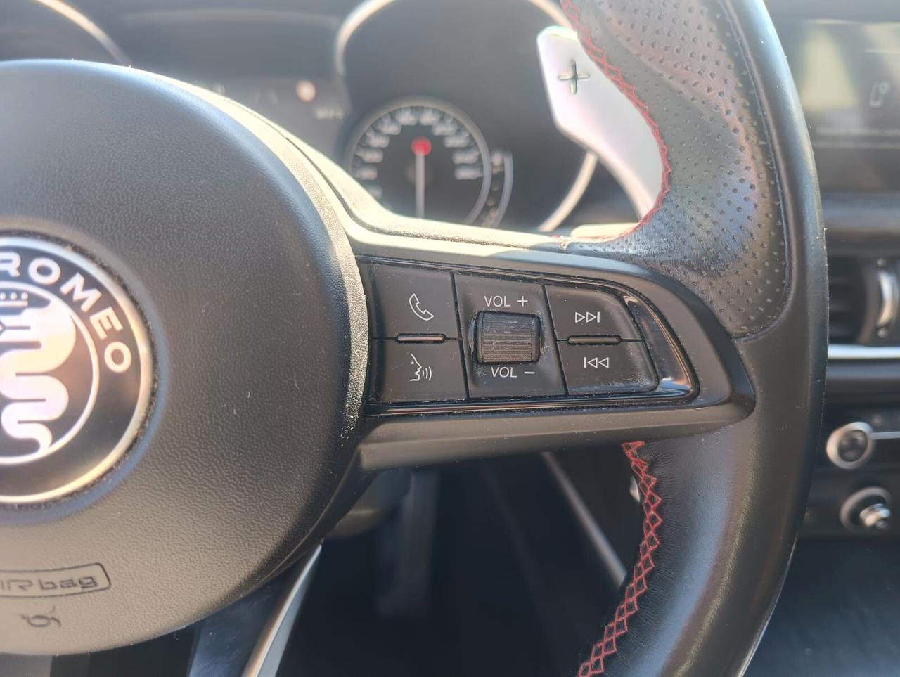 Alfa Romeo Stelvio 2.2 Turbodiesel 190 CV AT8 Q4 Business