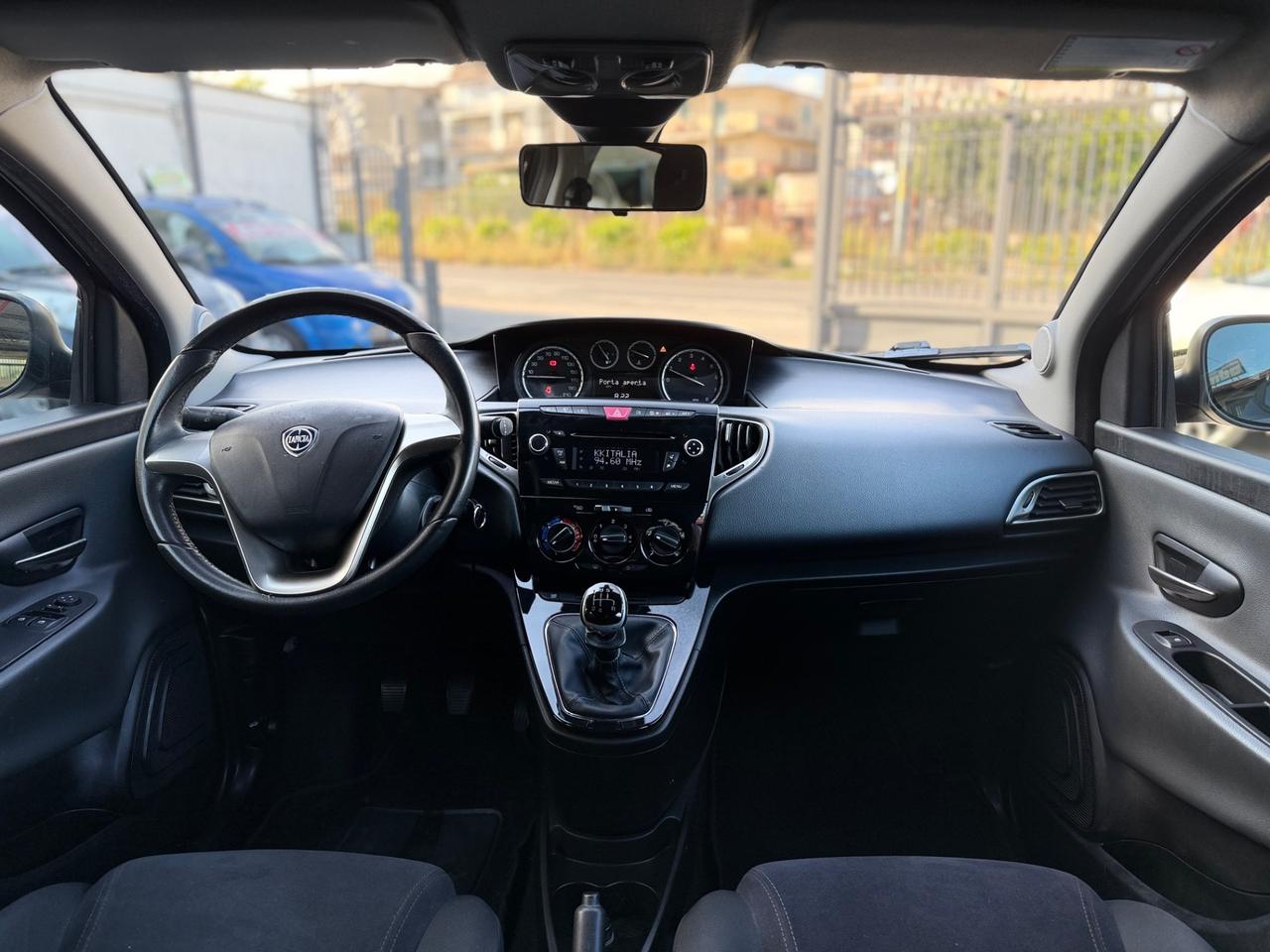 Lancia Ypsilon 1.2 69 CV 5 porte S&S Silver COME NUOVA