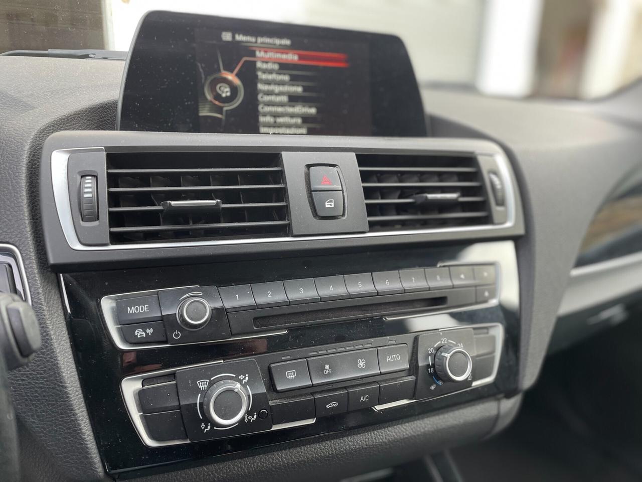 Bmw 116 116d 5p. Urban