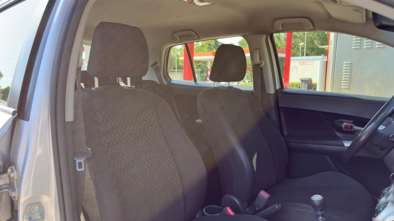 Toyota Urban Cruiser 1.3 Luxury 2010