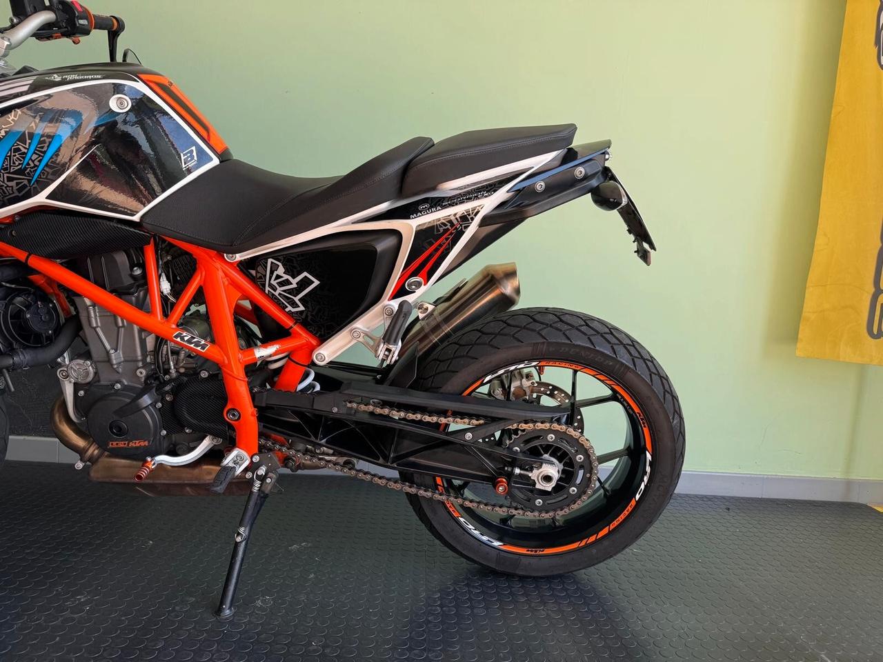 Ktm 690 Duke *TUA A 1795 EURO CON FORMULA 50%