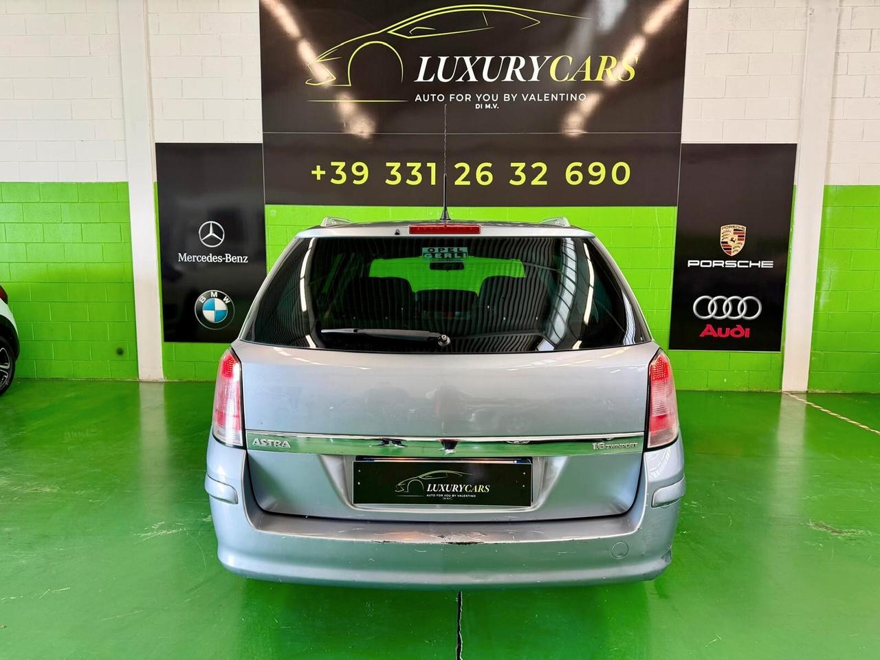 Opel Astra 1.6 16V Twinport 5 porte Cosmo