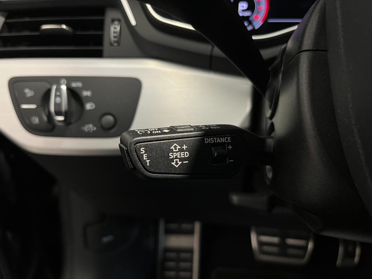 AUDI A4 AVANT 35 TFSI MHEV S-TRONIC S-LINE EDITION