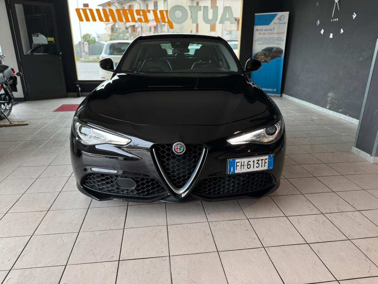Alfa Romeo Giulia 2.2 Turbodiesel 210 CV AT8 AWD Q4 Veloce