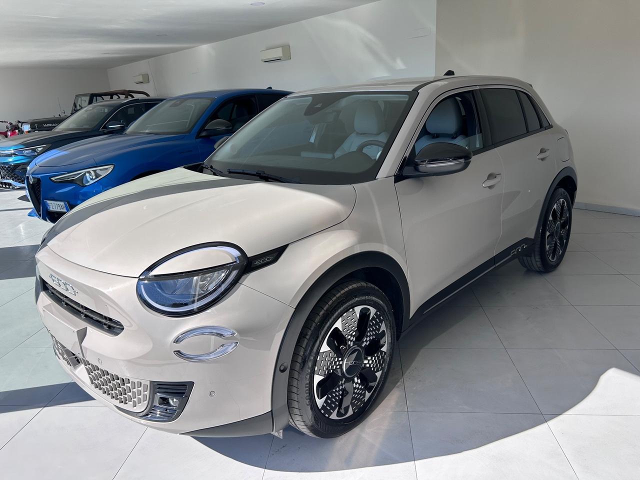Fiat 600 Hybrid 110 CV DCT MHEV La Prima 2025
