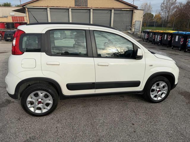 FIAT Panda 0.9 TwinAir Turbo Natural Power Trekking Bellissim