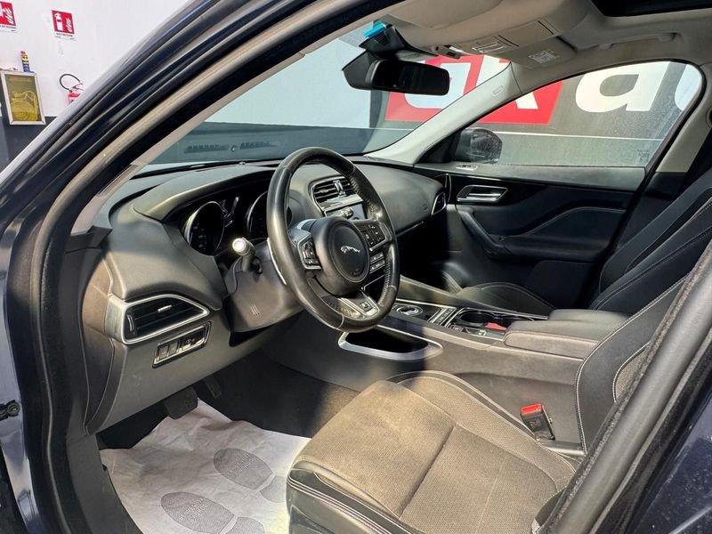 Jaguar F-Pace F-Pace 2.0d Portfolio awd 180cv auto