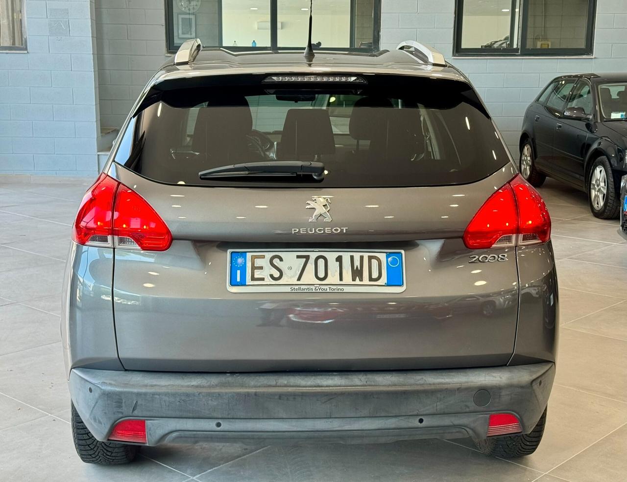 Peugeot 2008 1.2 VTi 82CV Allure