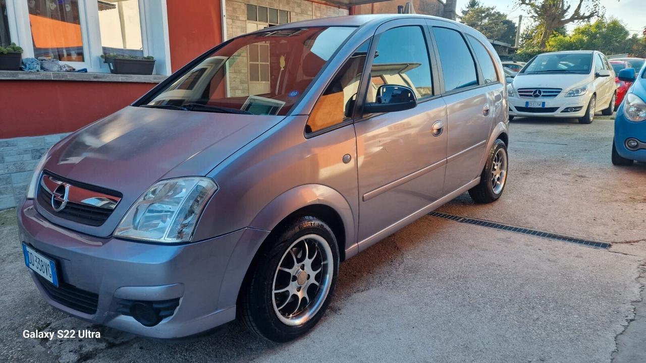 Opel Meriva 1.4 16V Cosmo metano neop