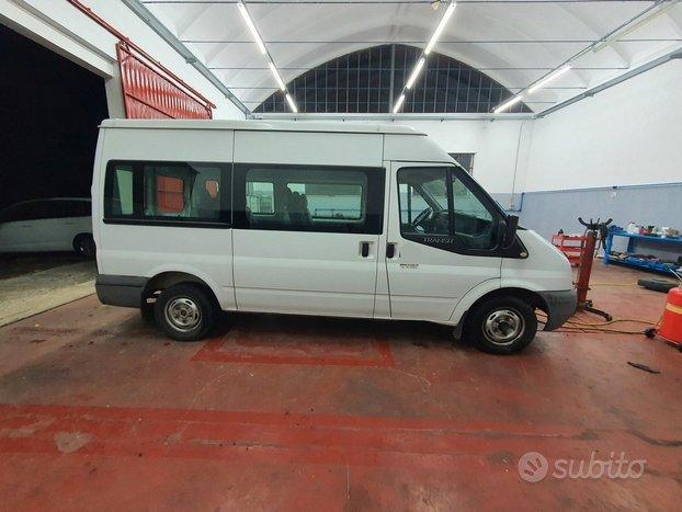 Ford Transit 300M 2.2 TDCi 115CV 9 Posti