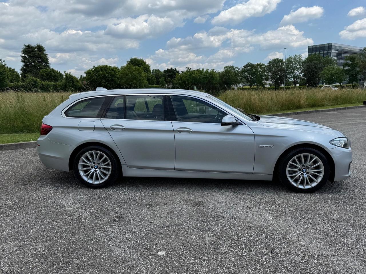 Bmw 520d xDrive Touring Luxury