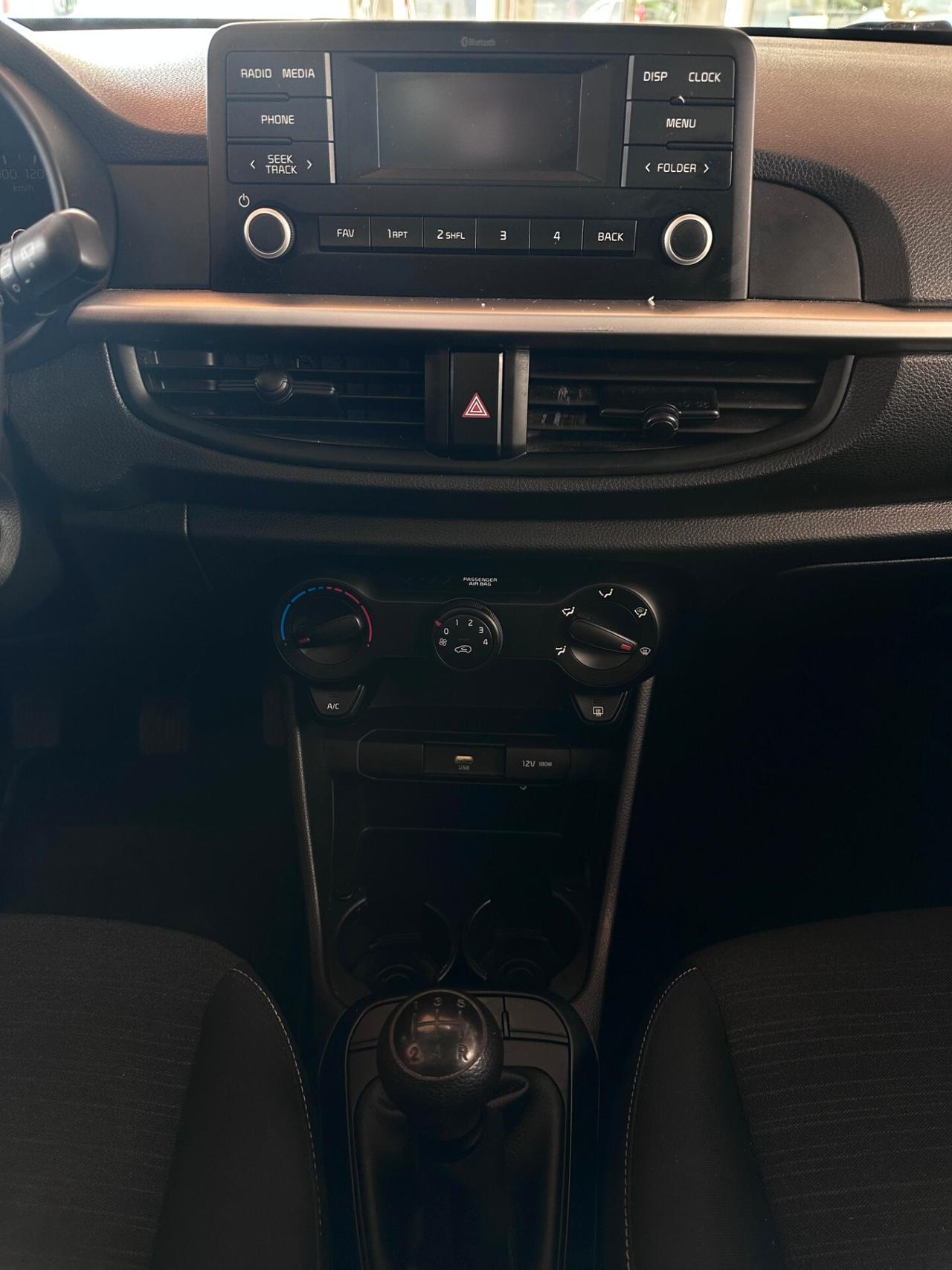 Kia Picanto 1.0 12V 5 porte Urban 69cv NEOPATENTATI