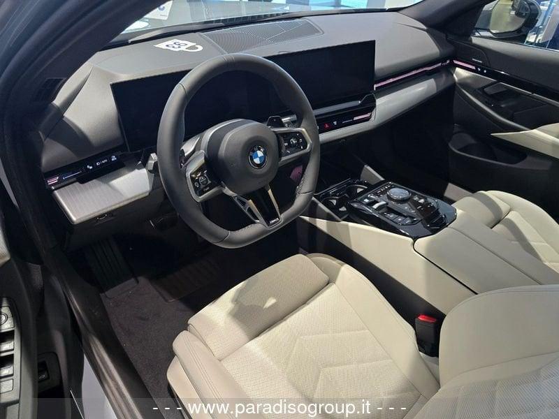 BMW Serie 5 Touring - G61 BMW 520d xDrive Touring