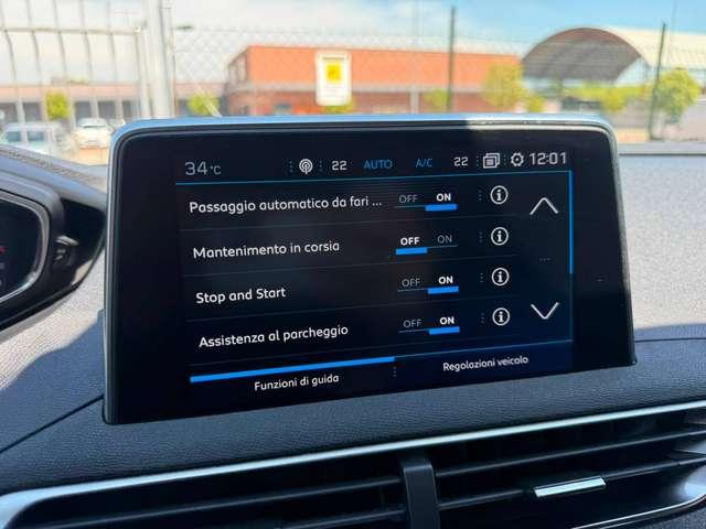 Peugeot 3008 1.5 bluehdi AUTOMATICA Allure eat8 NAVI/CARPLAY/TELECAMERA