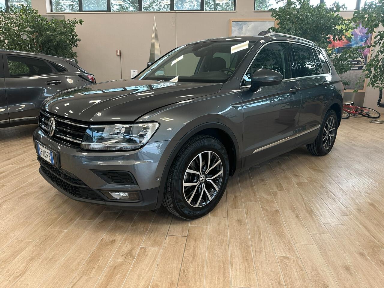 Volkswagen Tiguan 2.0 TDI SCR DSG Business BlueMotion Technology