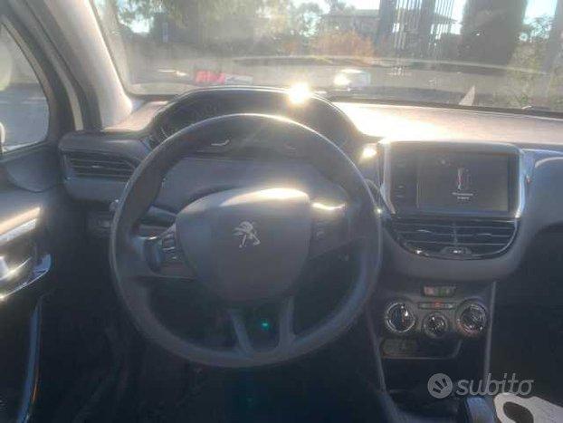 Peugeot 208 Active PureTech 82 GPL
