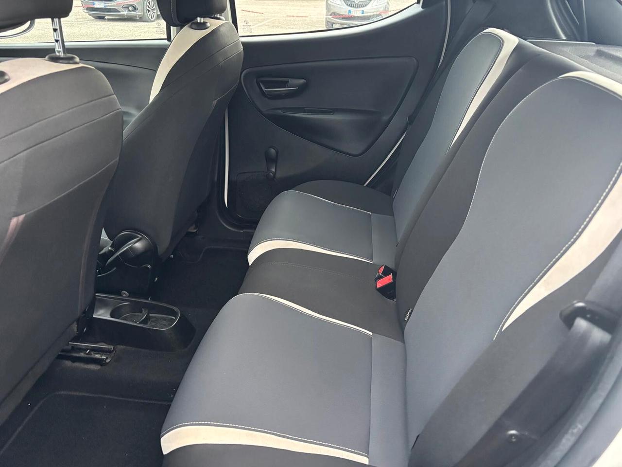 Lancia Ypsilon 900 TwinAir Natural Power - 2014