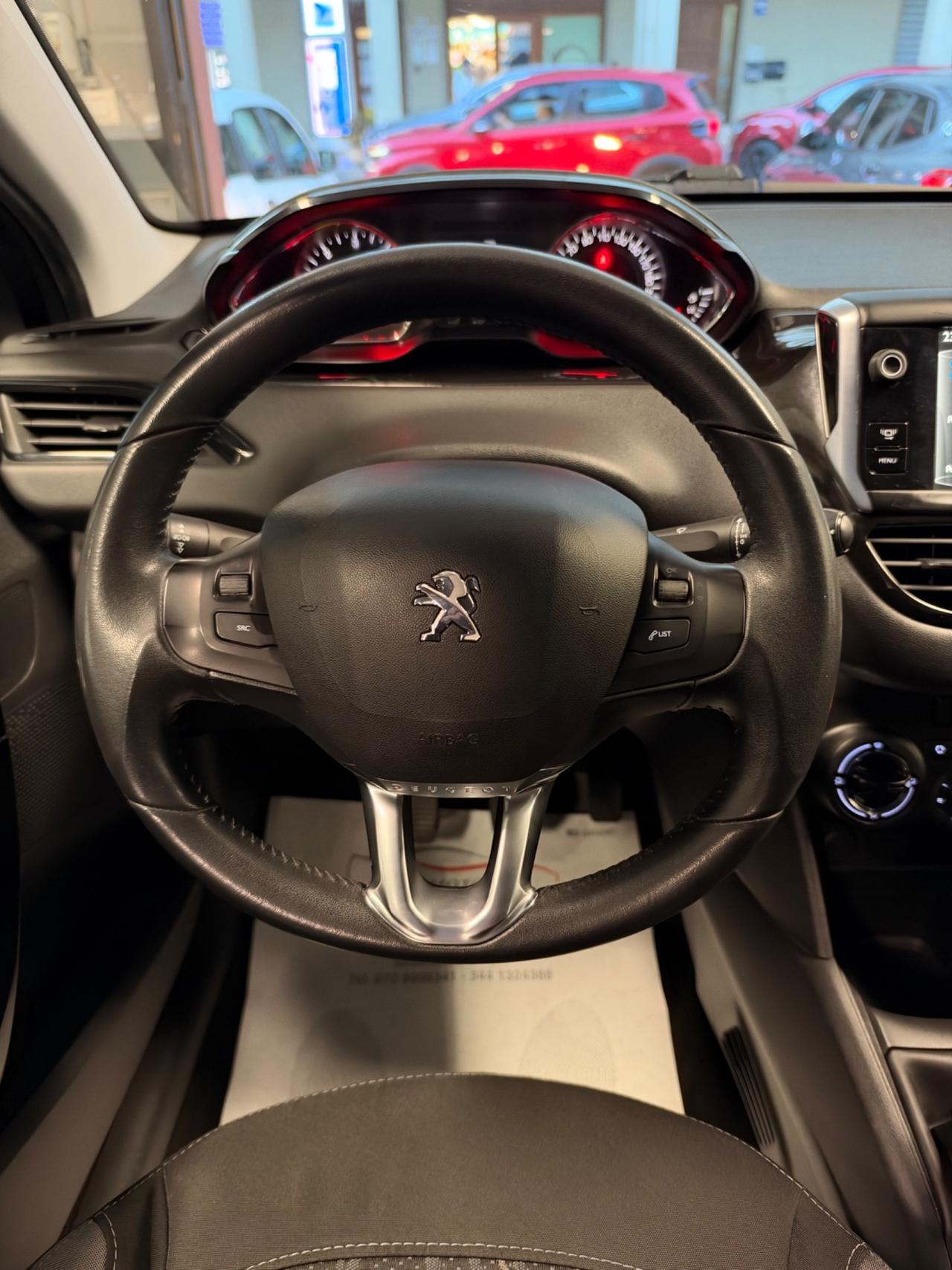 Peugeot 208 1.4 HDi 68 CV Allure