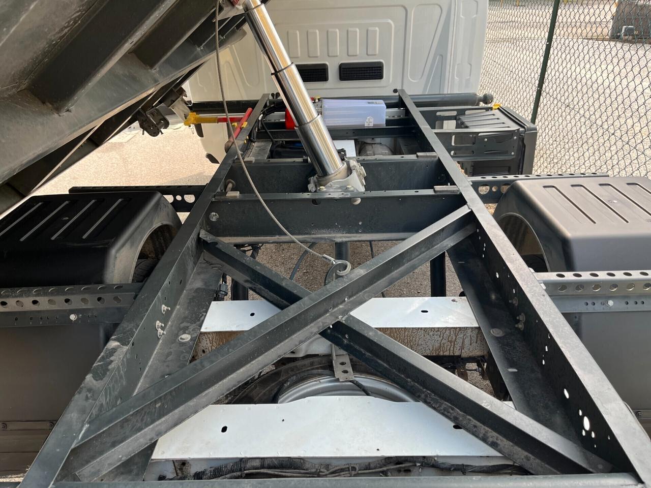 Ford Transit 350 2.0TDCi EcoBlue 130CV RWD PM Cab.Trend