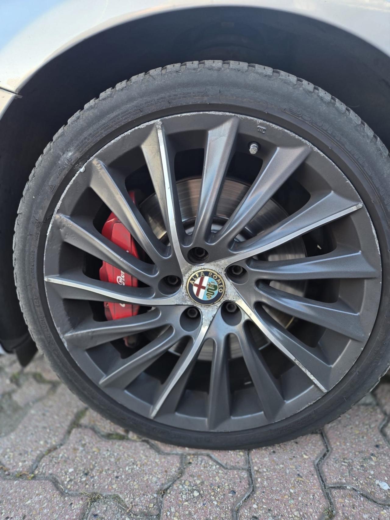 Alfa Romeo Giulietta 1750 Turbo TCT Quadrifoglio Verde