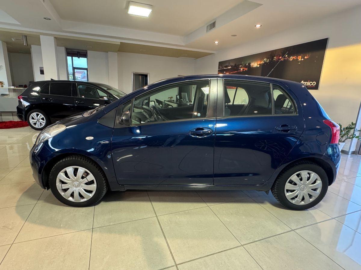 TOYOTA Yaris 1.4 D Cambio Automatico
