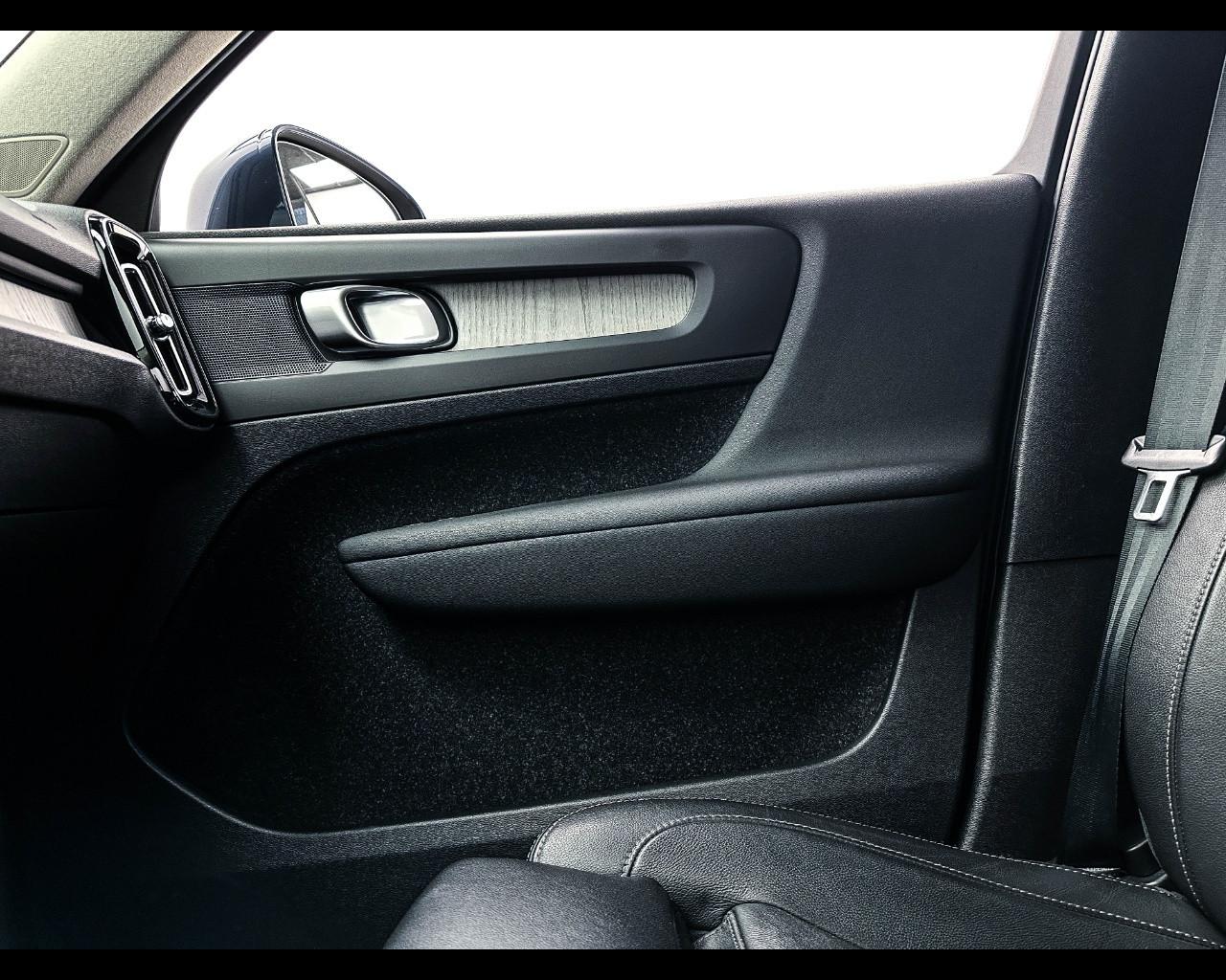VOLVO XC40 T3 Geartronic Inscription
