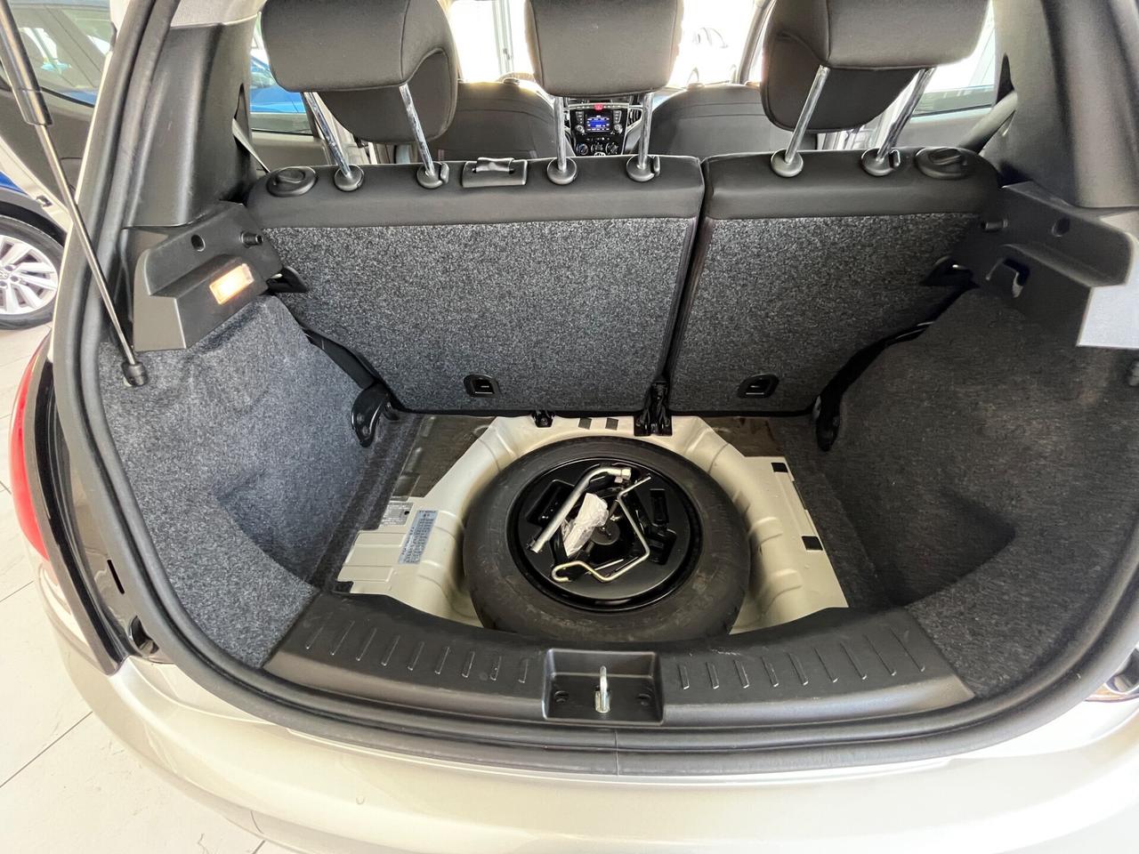 Lancia Ypsilon 1.2 69 CV 5 porte 39000 KM