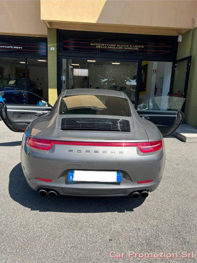 PORSCHE 911 3.8 Carrera 4 GTS Coupé