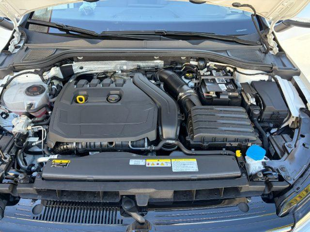 VOLKSWAGEN Golf 1.5 TGI Life