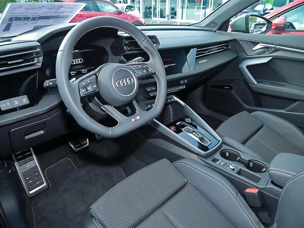 Audi S3 Sportback Sportback 333cv - Akrapovic - Head Up - Sonos